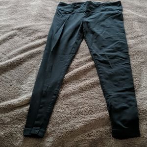 Talula Black Capri leggings size Medium